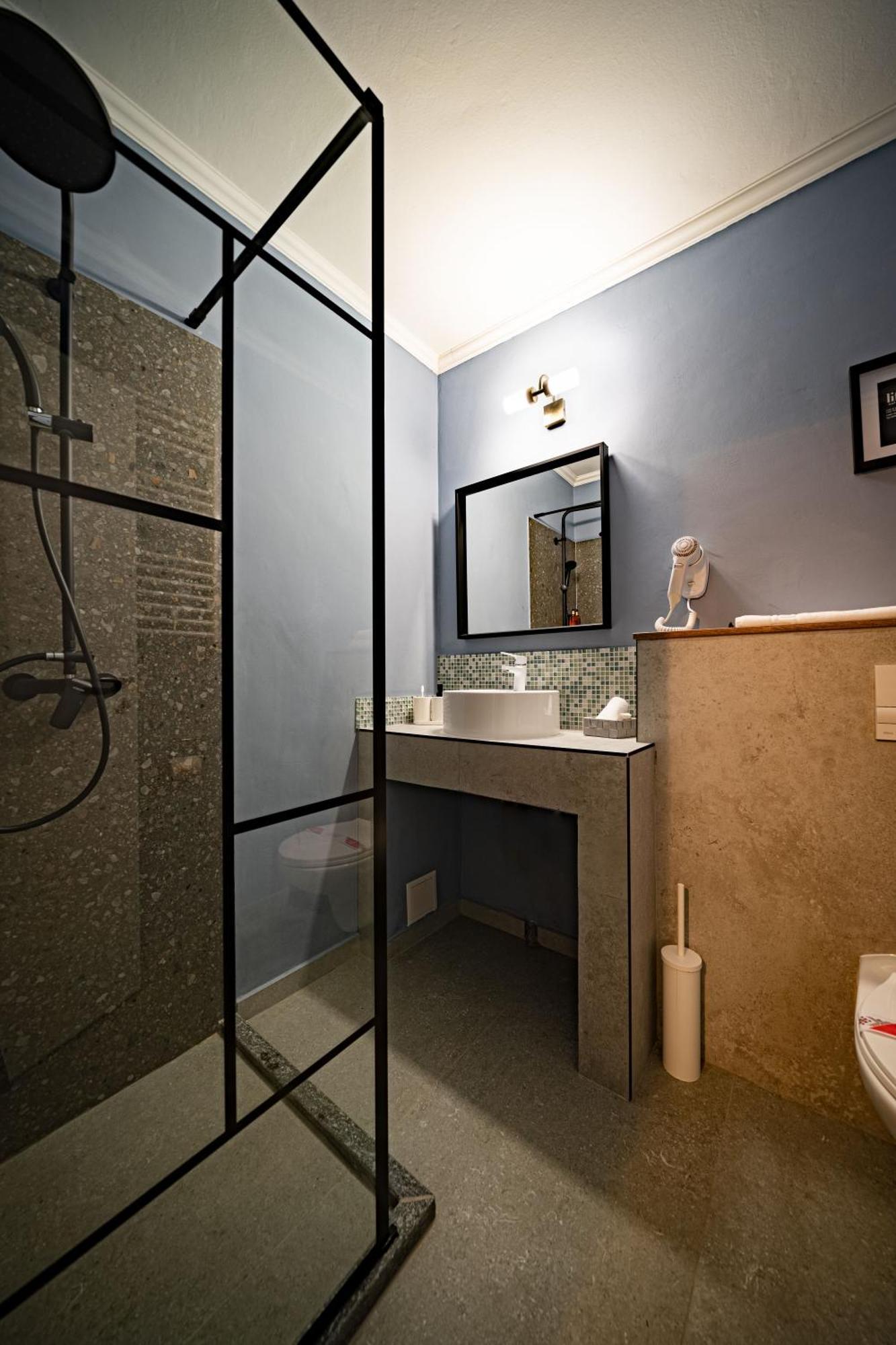 Hotel Coco Timisoara Ngoại thất bức ảnh