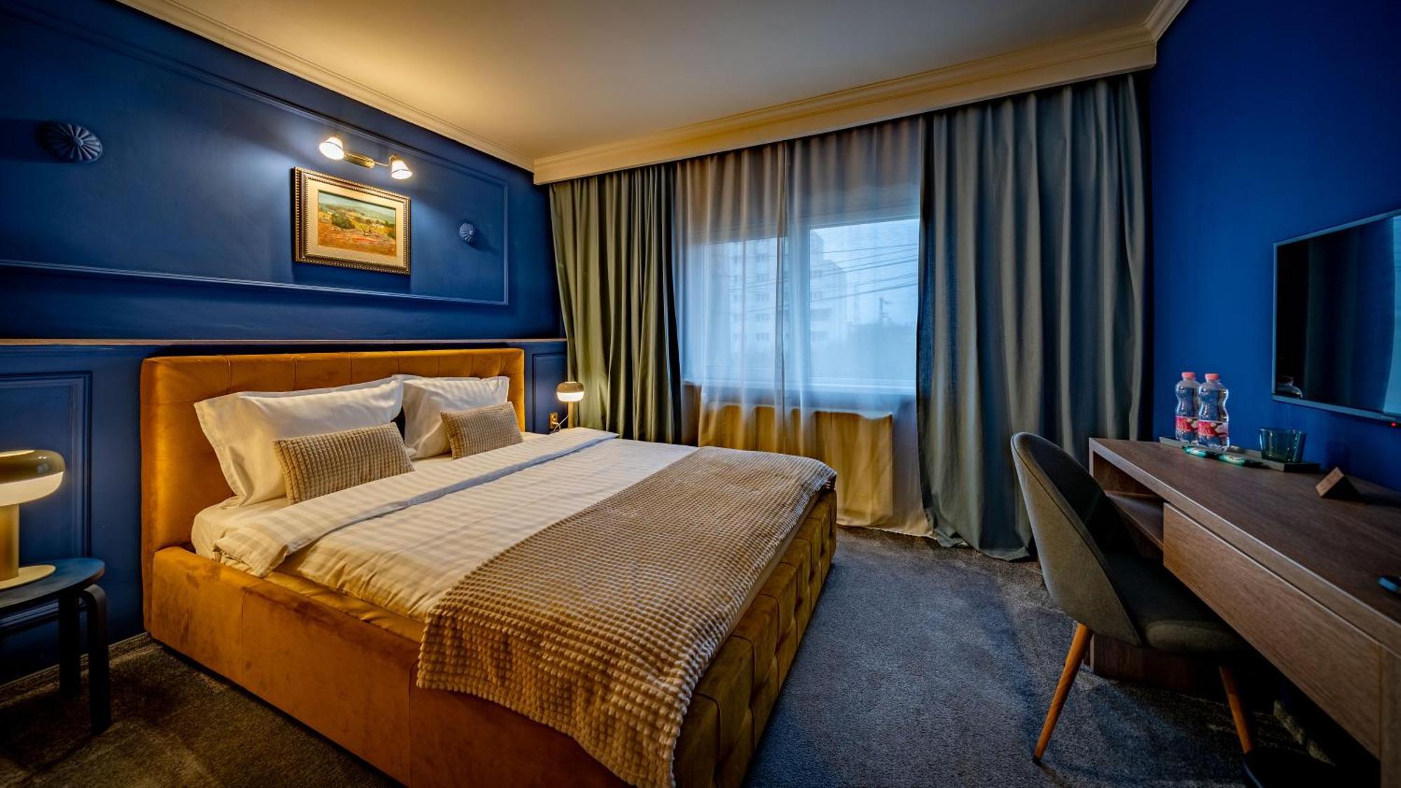 Hotel Coco Timisoara Ngoại thất bức ảnh
