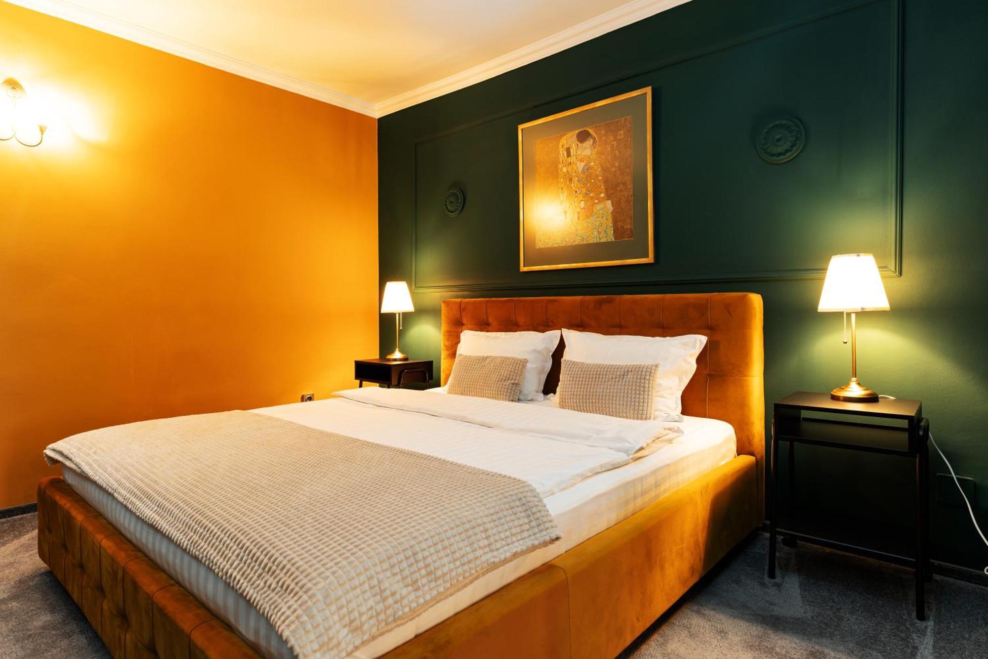 Hotel Coco Timisoara Ngoại thất bức ảnh