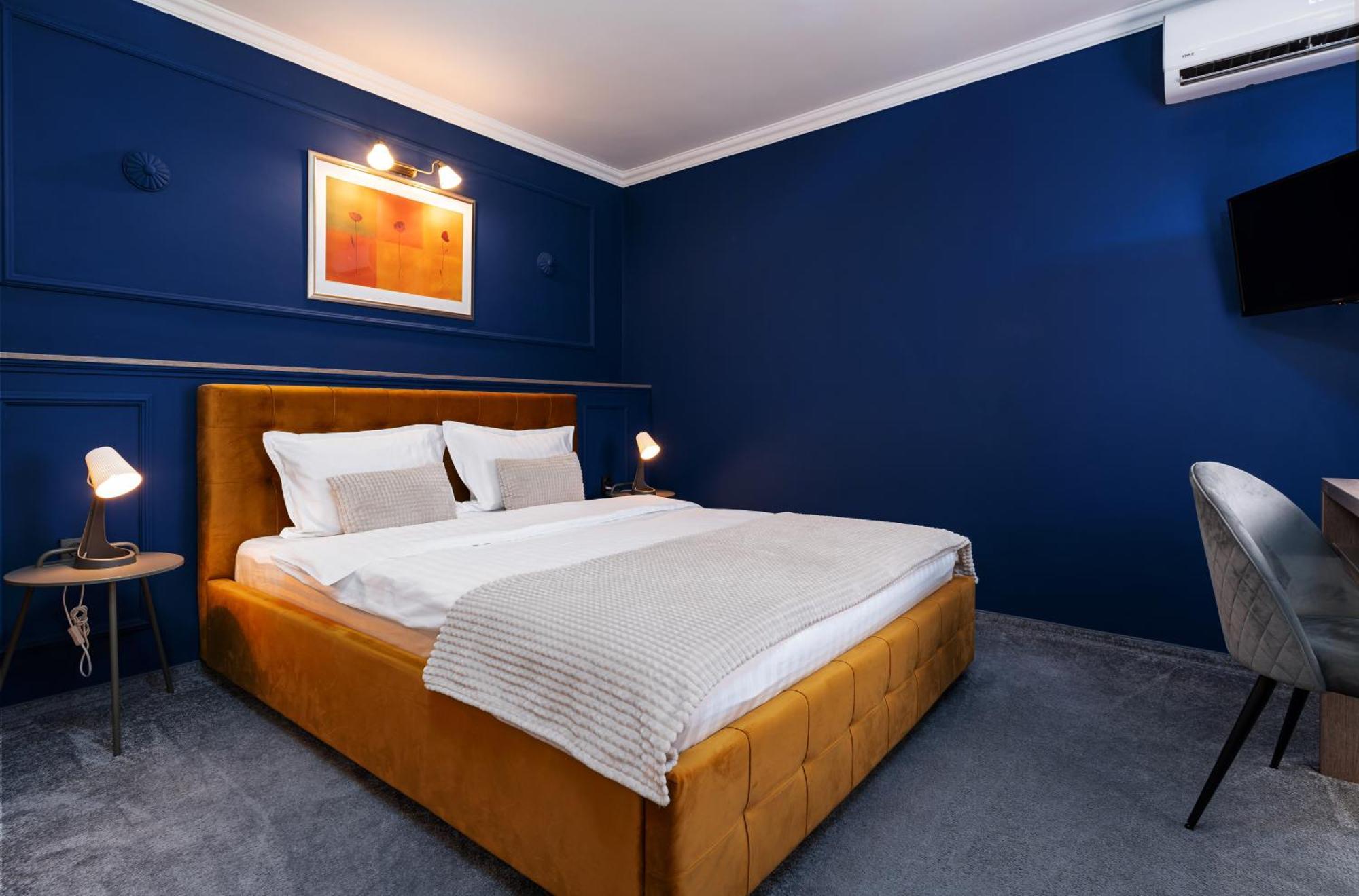 Hotel Coco Timisoara Ngoại thất bức ảnh