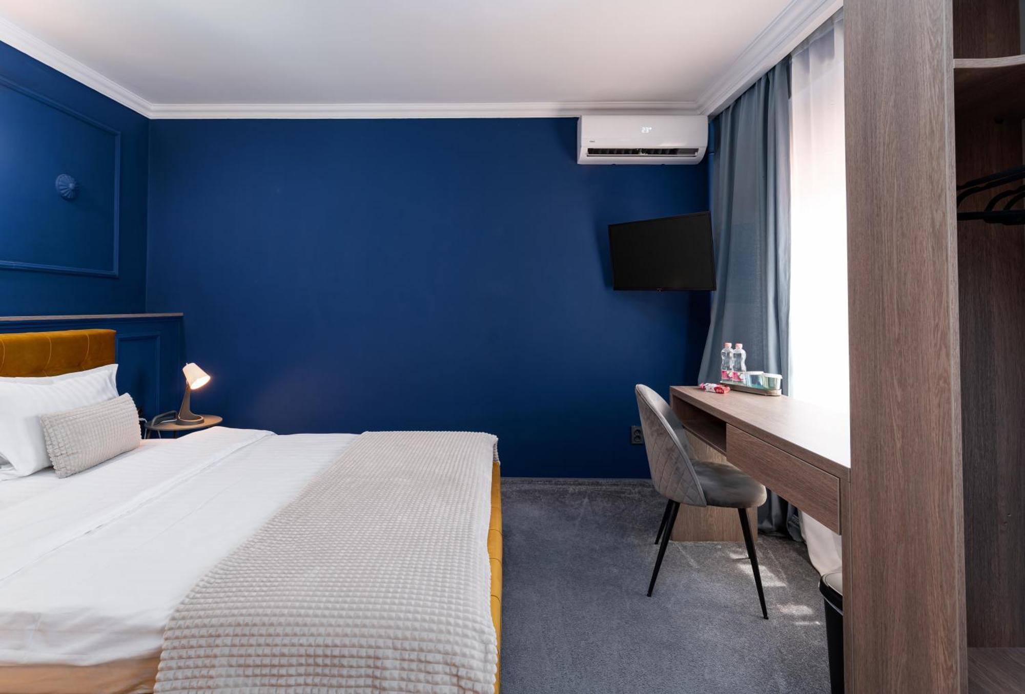 Hotel Coco Timisoara Ngoại thất bức ảnh